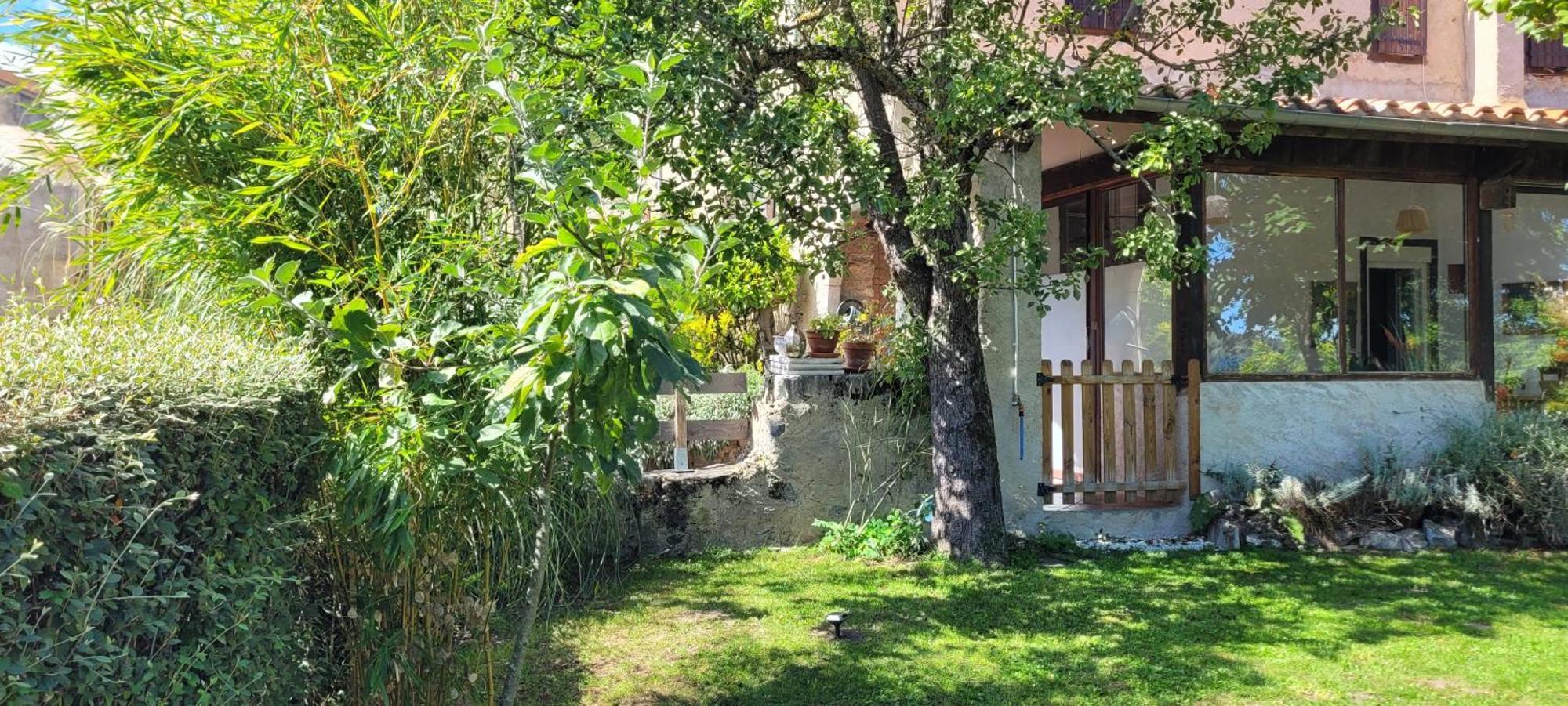 Grande maison de montagne rénovée, du charme Rodome Extérieur photo